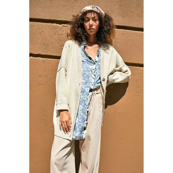 NWT FREE PEOPLE Sz M EAST SIDE OVERSIZED CARDIGAN CARDI SWEATER IN NEUTRAL - Picture 1 of 7